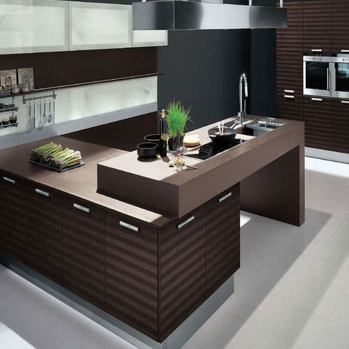 G-Shaped Modular Kitchen